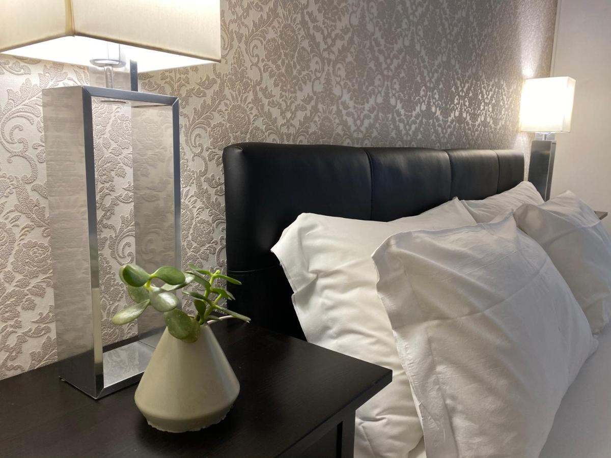 Suncity Рим Екстериор снимка